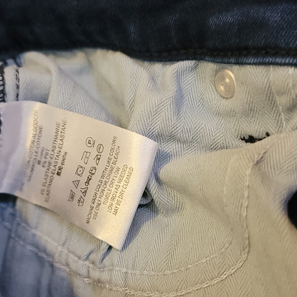 Free People destroyed Ragen Button Front   Jeans 👖 - Picture 8 of 8